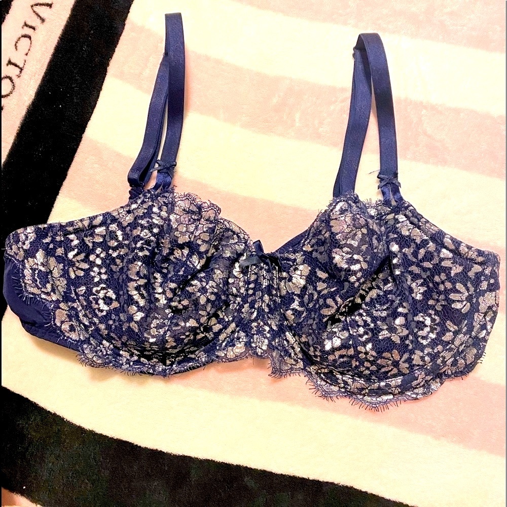 Victoria’s Secret Dream Angels Push Up Without Padding Bra Size 38D Like NEW!